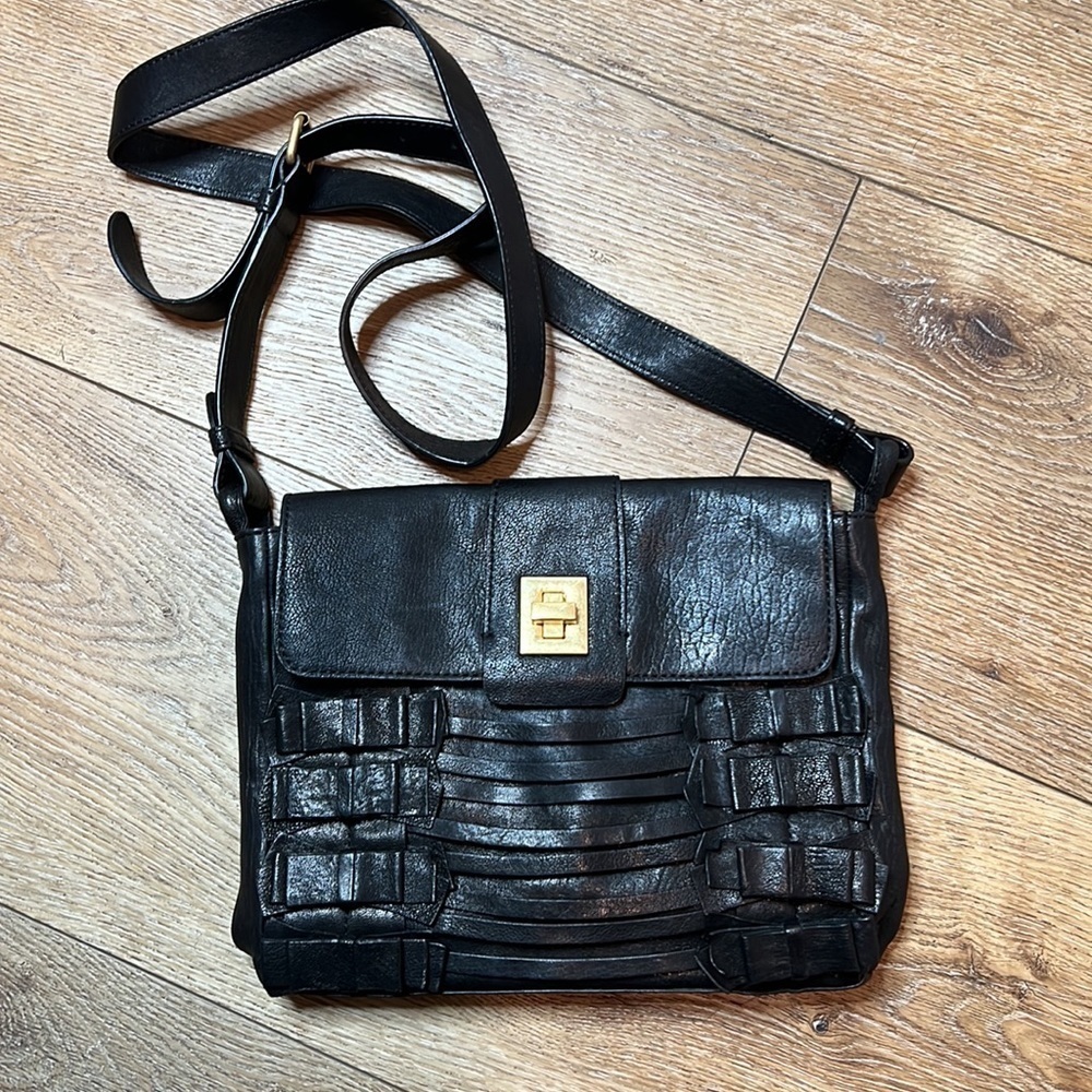 Elegant Black Crossbody Bag